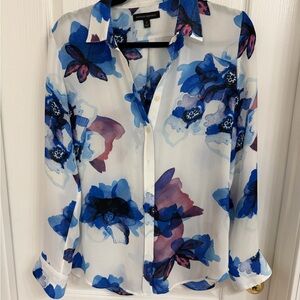 Banana Republic Women's White and Blue Floral Button Down Shirt